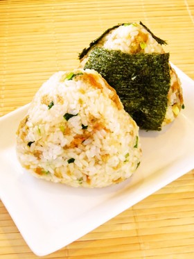 ☺お弁当に♪簡単♪天むす天かすおにぎり☺