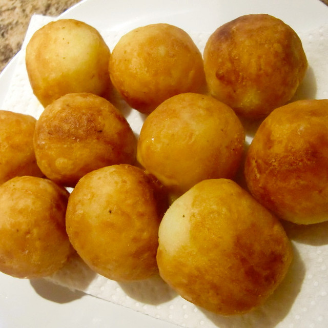 コロっと可愛い♪チーズ入りポテトもち レシピ・作り方 By あやちゃんこ＊ 【クックパッド】 簡単おいしいみんなのレシピが362万品