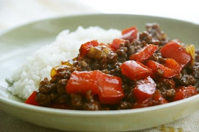 パプリカのキーマカレー
