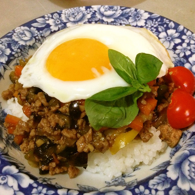 簡単タイ料理 野菜たっぷりガパオライス レシピ 作り方 By ありんこりにすた クックパッド 簡単タイ料理 野菜たっぷりガパオライス レシピ 作り方 By ありんこりにすた クックパッド