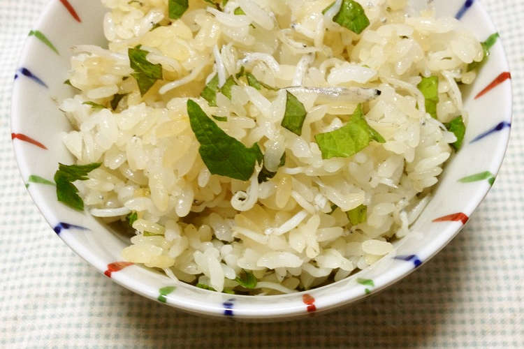 しらすと大葉の混ぜご飯 レシピ 作り方 By Yukiki クックパッド 簡単おいしいみんなのレシピが352万品