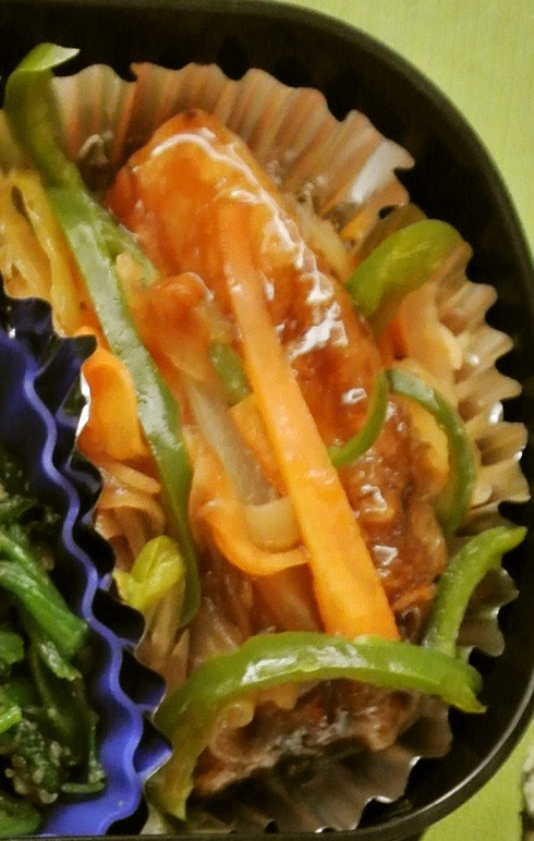 お弁当用甘酢生姜風味のぶりの南蛮漬けの画像