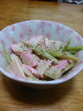 アスパラとかまぼこのわさびマヨ和え