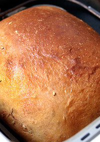 大豆粉のゴマ味噌チーズパン