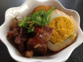絶品!とろとろ牛すじ煮込み♪