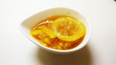 一人でひっそり食べる黄金柑のジャムの写真