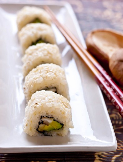 ベジタリアンさんの椎茸アボカド寿司の写真