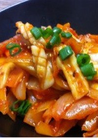 韓国料理 ウマ辛〜！辛〜いイカ炒め