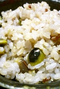 土鍋で炊くさかい…玄米ごはん　京都カフェ