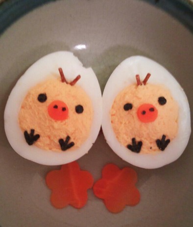 味よし見た目よし★ゆで卵でキイロイトリの写真