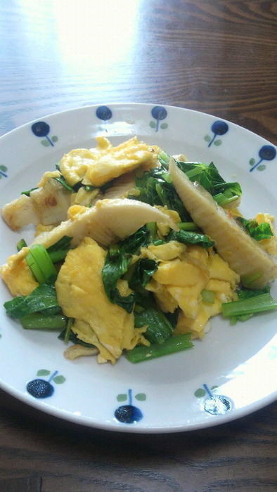 小松菜とタケノコの卵炒めの写真