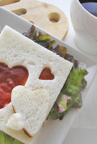 簡単すぎっカフェ風ハートのサンドイッチ♪