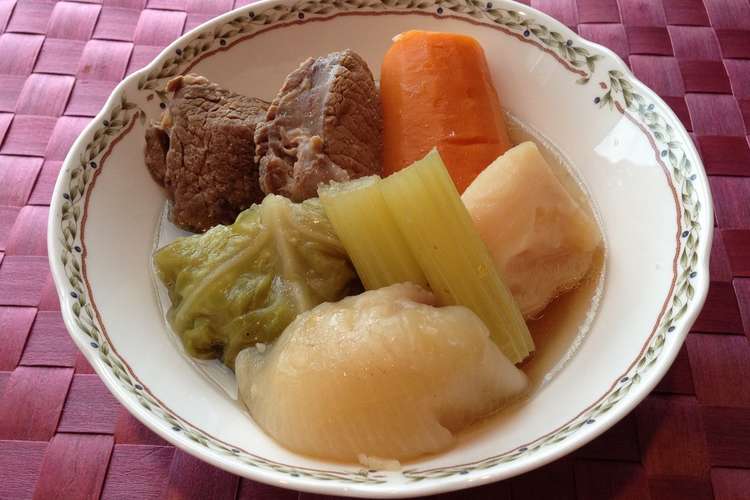 ポトフの牛スネ肉を塩麹と圧力鍋でホロッと レシピ 作り方 By 金太郎丸 クックパッド 簡単おいしいみんなのレシピが361万品