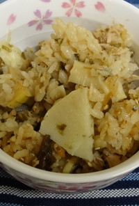 筍とツナと塩コンブの炊き込みご飯
