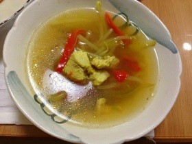 ソトアヤム・インドネシア鶏と春雨のスープの画像