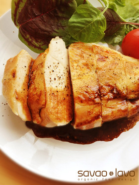 鶏胸肉のじっくりソテー 焦がしバター醤油