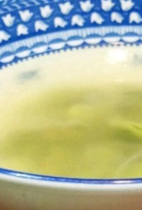 グリーンピースと空豆のスープ