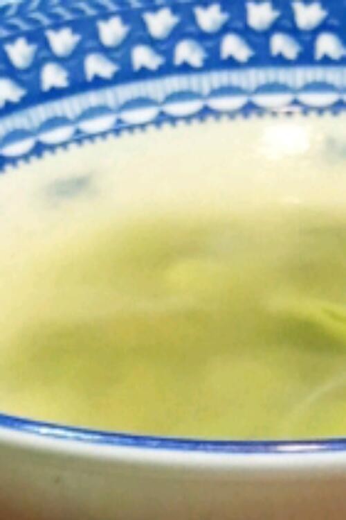 グリーンピースと空豆のスープの画像