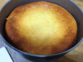 混ぜるだけ!ヨーグルトケーキ