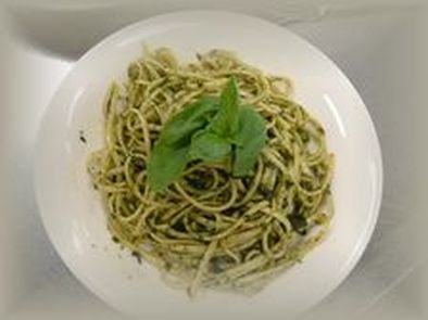 スパゲッティジェノベーゼの写真