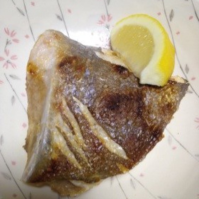 かんぱちカマの塩焼き レシピ 作り方 By チョコ メル クックパッド 簡単おいしいみんなのレシピが361万品