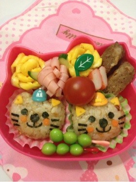 園児弁当(キャラ弁)ネコちゃん2匹