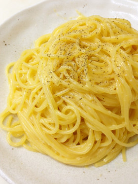 卵とチーズのパスタ