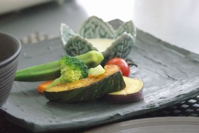 ごまだしバーニャカウダ