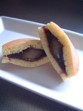 栗の渋皮煮入りミニどら焼き