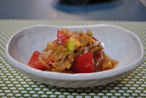 トマトとザーザイの和えものの画像