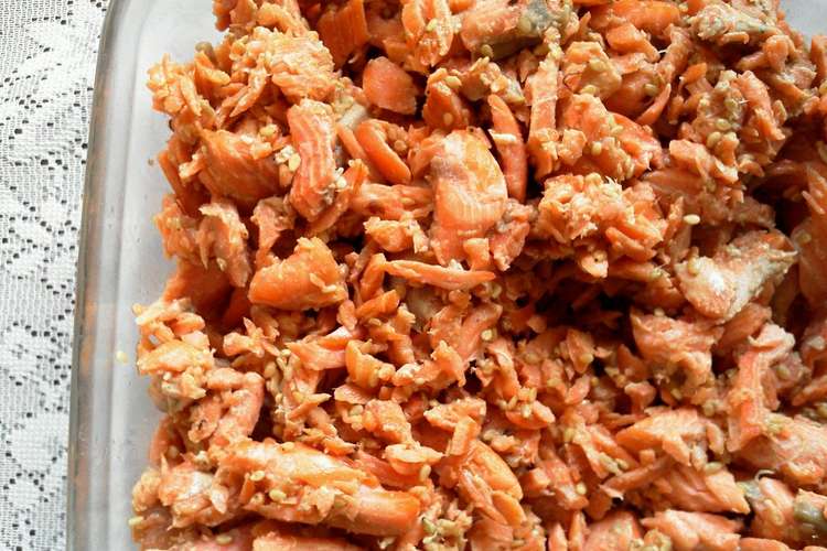 鮭のあらで 極上鮭フレーク レシピ 作り方 By カンパーニュ クックパッド 簡単おいしいみんなのレシピが354万品