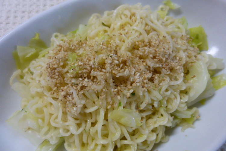 サッポロ一番塩ラーメンで焼きそば風 レシピ 作り方 By ぷくぷくぞー クックパッド 簡単おいしいみんなのレシピが361万品