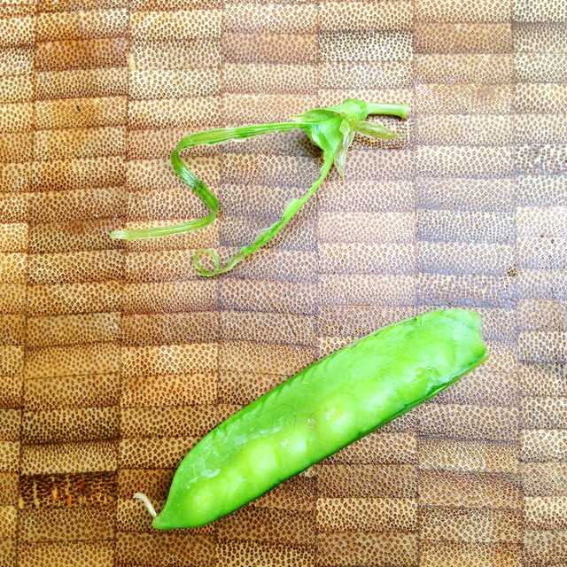 簡単 絹さやの筋を一気に取る レシピ 作り方 By Ssaakkuura クックパッド 簡単おいしいみんなのレシピが354万品