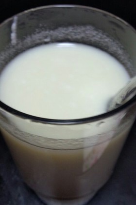 便秘解消!?飲むパイナップルヨーグルト