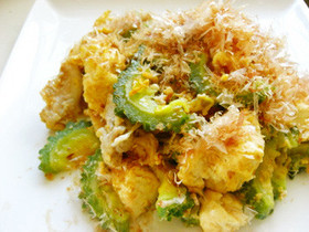 簡単♪豆腐と卵がふわっとゴーヤチャンプル