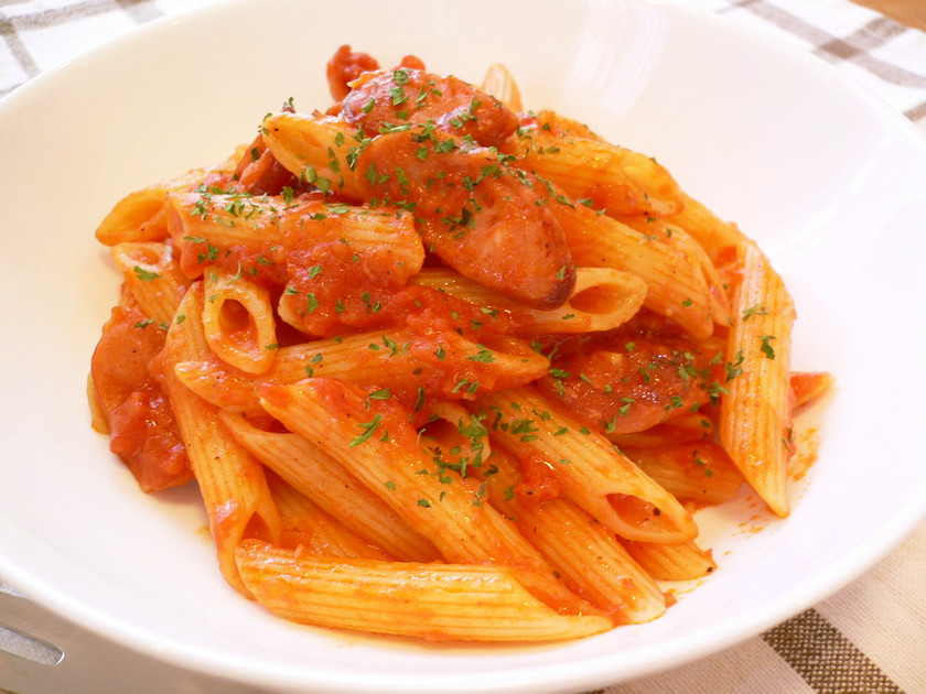 クリーミーポレンタとアラビアータソーセージのラグーのレシピ