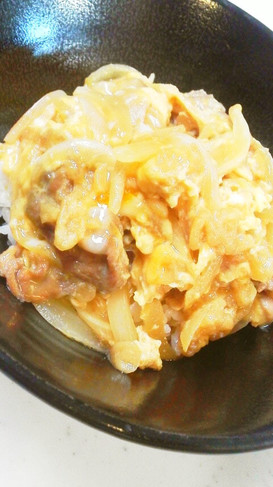 夕食ランチに☆簡単他人丼(豚肉と卵の丼)