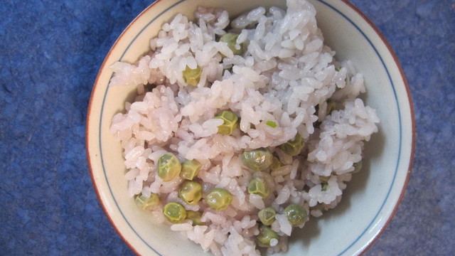 私流ツタンカーメンエンドウ豆ご飯 レシピ 作り方 By Yobibaa クックパッド