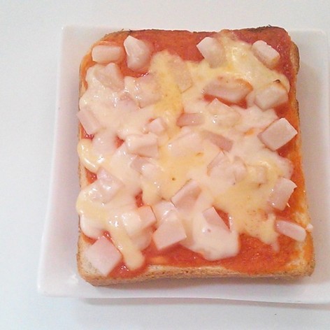 餅チーズでピザトースト☆