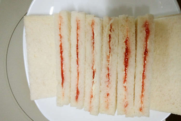 イチゴジャムサンドイッチ レシピ 作り方 By ぜい肉豚肉 クックパッド 簡単おいしいみんなのレシピが376万品