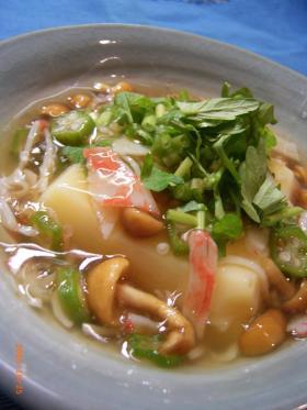卵とうふのキノコあんかけ