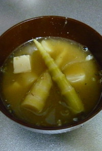 根まがり竹と鯖缶の味噌汁