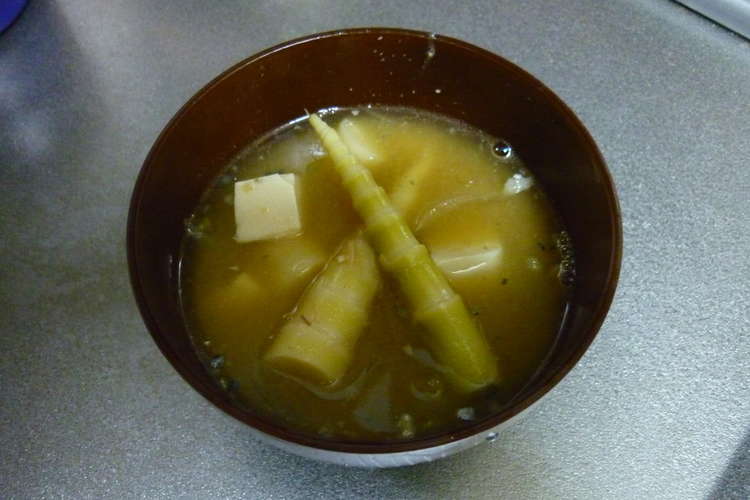 根まがり竹と鯖缶の味噌汁 レシピ 作り方 By たま６１９ クックパッド 簡単おいしいみんなのレシピが357万品