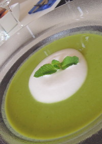 簡単♡グリーンピースとミントのスープ 