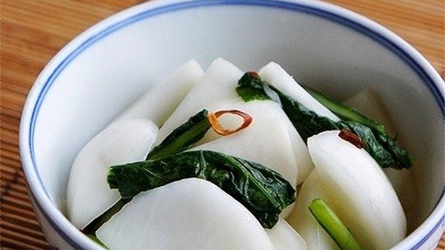 昆布茶が決め手 かぶの浅漬け レシピ 作り方 By らるむ クックパッド 簡単おいしいみんなのレシピが379万品