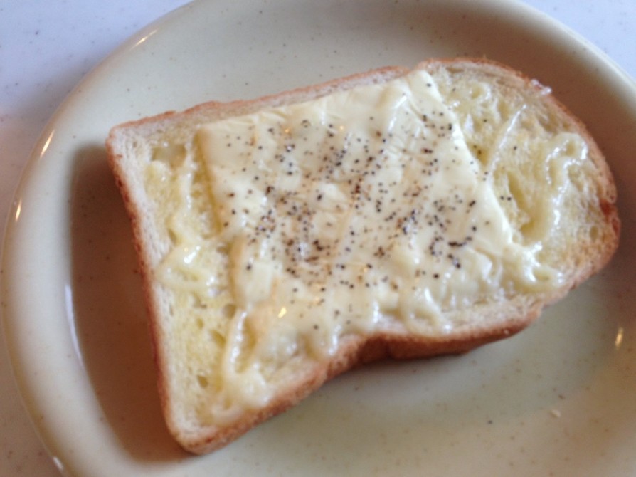 冷凍食パンで作る☆お手軽☆チーズトーストの画像