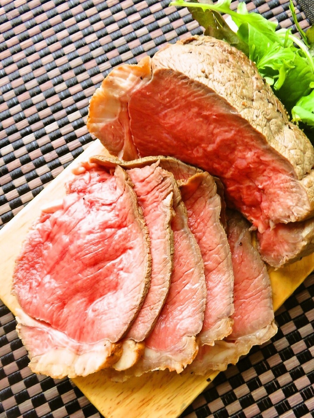 簡単 すぐできる時短ローストビーフ レシピ 作り方 By Hirokoh クックパッド 簡単おいしいみんなのレシピが367万品