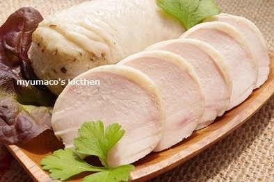 鶏胸活用レシピ！鶏胸肉の柔らかハムの写真