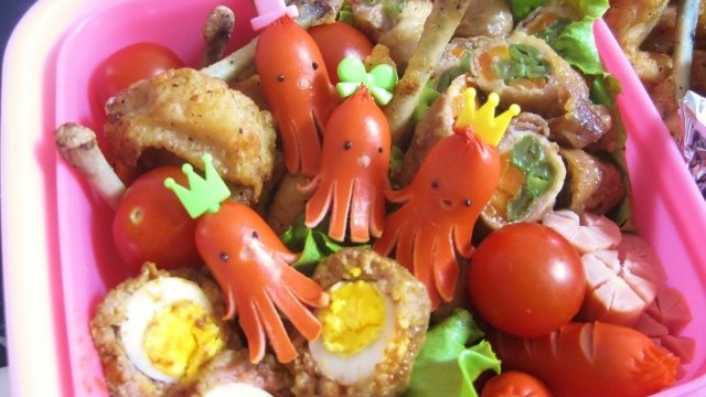 赤ウインナーでタコの飾り切り キャラ弁 レシピ 作り方 By ゆゆタロー クックパッド 赤ウインナーでタコの飾り切り キャラ弁 レシピ 作り方 By ゆゆタロー クックパッド