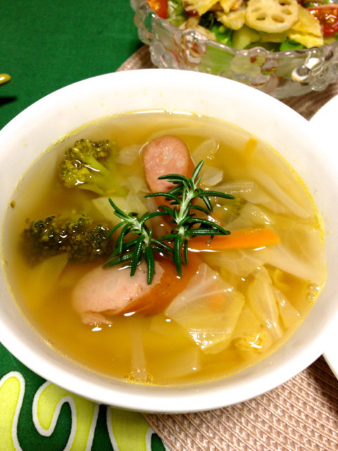 ローズマリーのハーブスープの画像